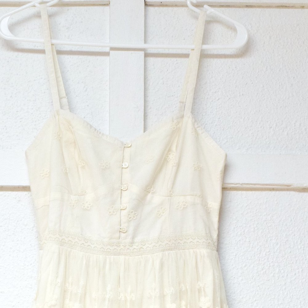 NWT AMERICAN EAGLE Ivory Embroidered Floral Crochet Tulle Sundress | Size S - Picture 3 of 7